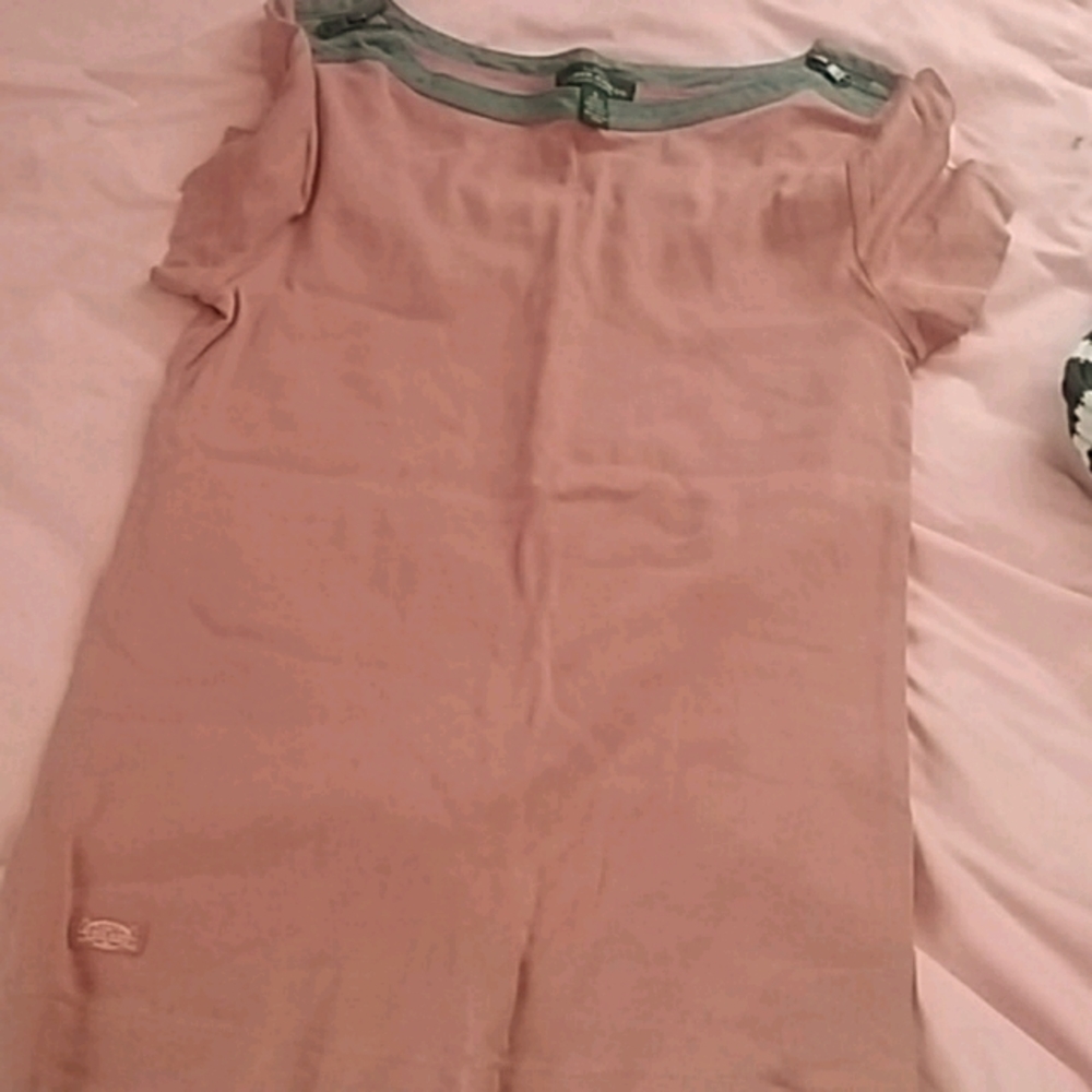 Pink tshirt